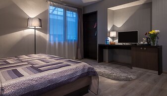 Ararat Hotel