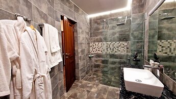 Ararat Hotel
