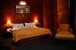 Ararat Hotel