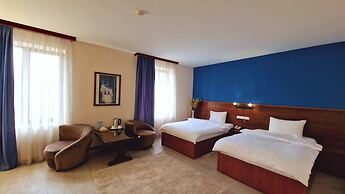 Ararat Hotel