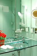 Ramada Encore by Wyndham Geneva