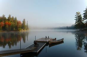 Algonquin Eco-Lodge
