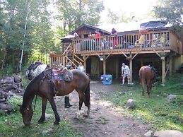 Algonquin Eco-Lodge