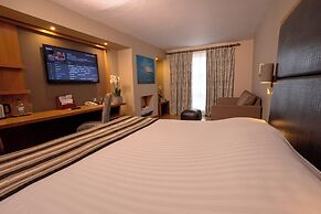 Big Blue Hotel