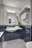 Izmailovo Alfa Hotel