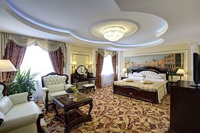 Izmailovo Alfa Hotel