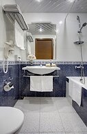 Izmailovo Alfa Hotel