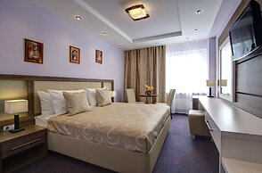 Izmailovo Alfa Hotel