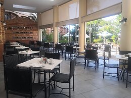 The Riverside Hotel
