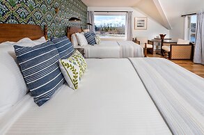 Breakwater Inn
