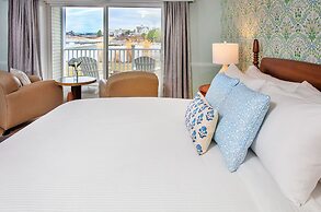 Breakwater Inn