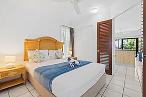 Trinity Beach Club Holiday Apartments