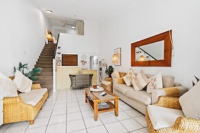 Trinity Beach Club Holiday Apartments