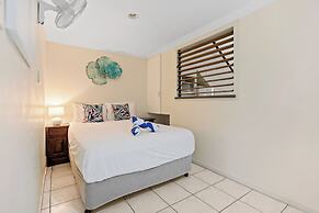 Trinity Beach Club Holiday Apartments
