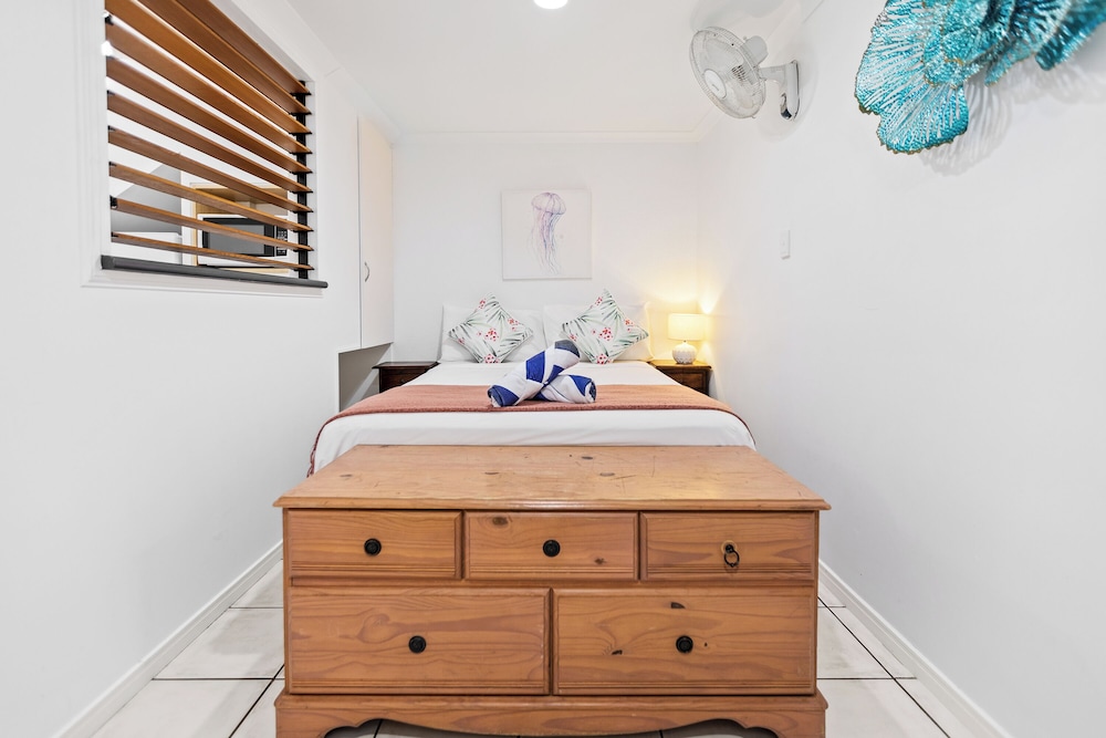 Trinity Beach Club Holiday Apartments