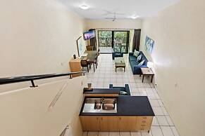 Trinity Beach Club Holiday Apartments