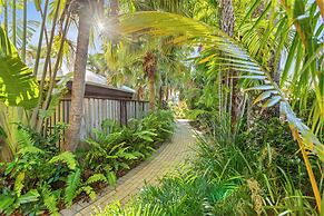 Trinity Beach Club Holiday Apartments