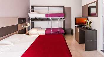 Hotel Thea