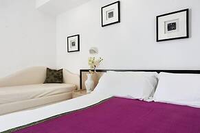 Hotel Thea