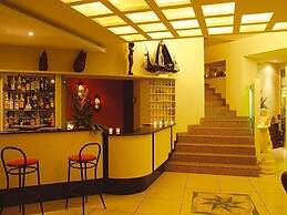 Hotel Thea