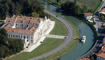 Villa Alberti Hotel