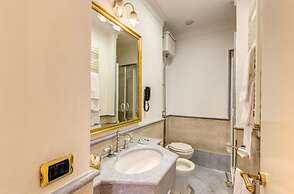 Hotel La Lumiere di Piazza di Spagna