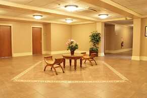 Tradewinds Hotel