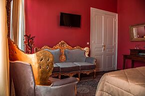 Ilion Hotel Suites