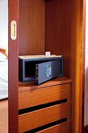 Massimo Plaza Hotel