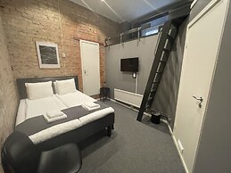 Unique Hotel