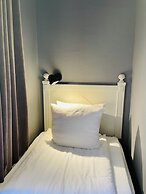 Unique Hotel