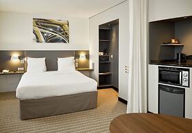 B&B HOME Rueil-Malmaison Gare