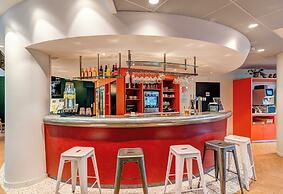 B&B HOME Rueil-Malmaison Gare