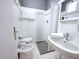 Aura Living Hotel