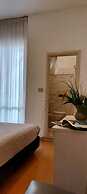 Aura Living Hotel