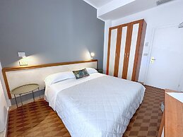 Aura Living Hotel