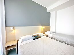 Aura Living Hotel