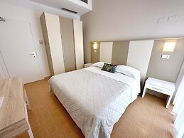Aura Living Hotel