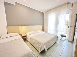 Aura Living Hotel