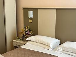 Aura Living Hotel