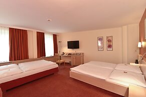 Hotel Adria München