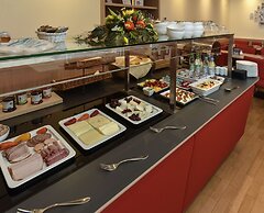 Hotel Adria München