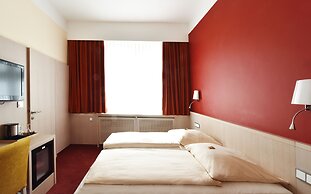 Hotel Adria München
