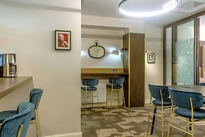 Best Western Plus L'artist Hotel