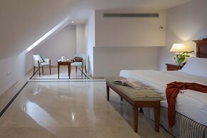 Hotel Rey Alfonso X