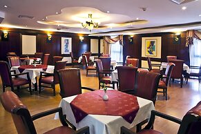 Landmark Plaza Hotel