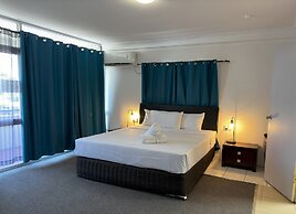 The Q Motel