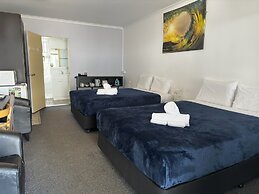 The Q Motel