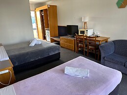 The Q Motel