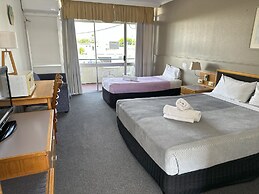 The Q Motel